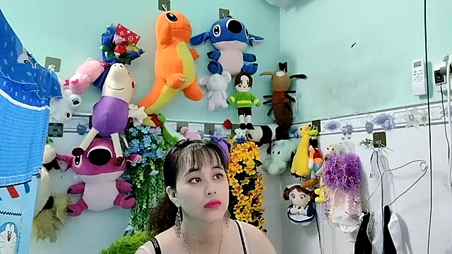 Snapshot of emgaixinhngoan chatting on October 30, 2:32 am emgaixinhngoan online show from October 30, 2:32 am