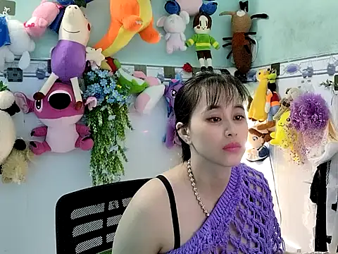 Snapshot of emgaixinhngoan chatting on November 7, 12:48 am emgaixinhngoan online show from November 7, 12:48 am