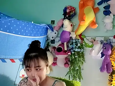 Snapshot of emgaixinhngoan chatting on November 2, 4:23 pm emgaixinhngoan online show from November 2, 4:23 pm