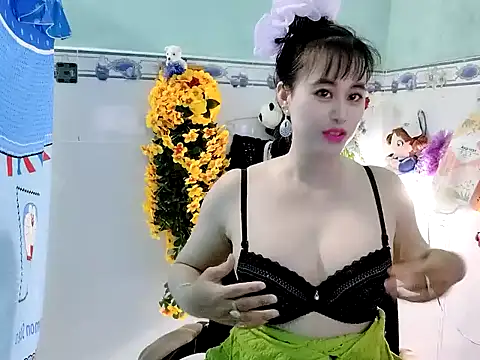 emgaixinhngoan online show from October 1, 3:44 am