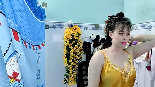 emgaixinhngoan online show from October 3, 4:19 pm