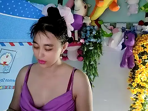 Snapshot of emgaixinhngoan chatting on November 1, 4:08 am emgaixinhngoan online show from November 1, 4:08 am