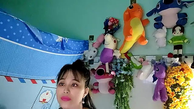 Snapshot of emgaixinhngoan chatting on October 31, 4:03 pm emgaixinhngoan online show from October 31, 4:03 pm