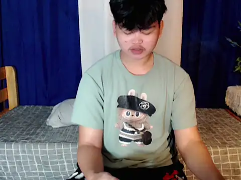 Reynelcock online show from February 7, 12:13 pm