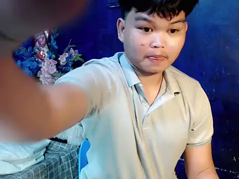 Reynelcock online show from February 12, 4:40 pm