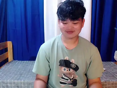 Reynelcock online show from February 8, 5:10 pm