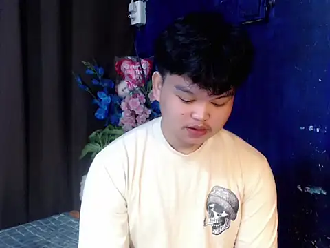 Reynelcock online show from March 29, 6:09 pm