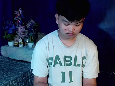 Reynelcock online show from February 19, 3:36 am