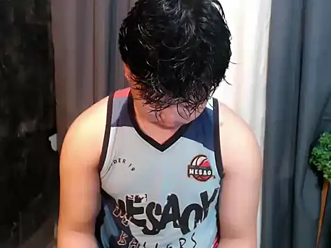 Reynelcock online show from April 4, 7:48 am