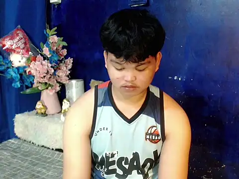 Reynelcock online show from March 1, 8:09 pm