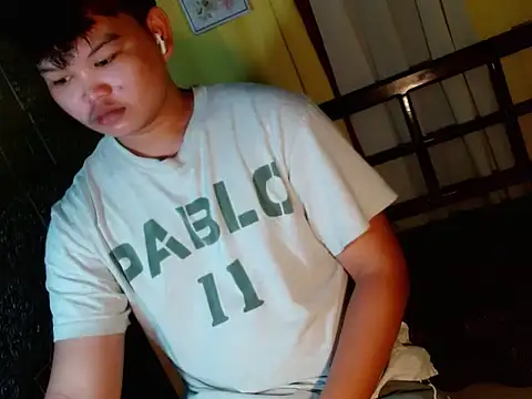 Reynelcock online show from November 6, 3:32 am