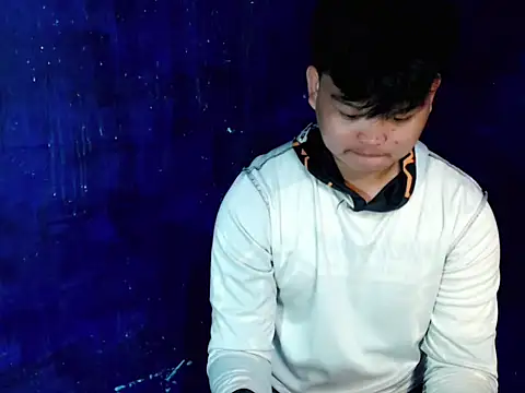 Reynelcock online show from November 26, 4:40 pm