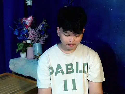 Reynelcock online show from November 30, 11:55 am