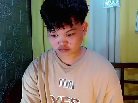 Reynelcock online show from October 29, 10:52 pm