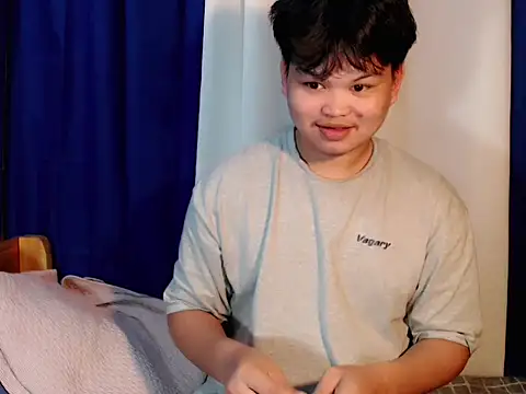 Reynelcock online show from October 23, 3:21 pm