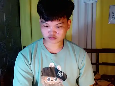 Reynelcock online show from October 31, 2:35 pm