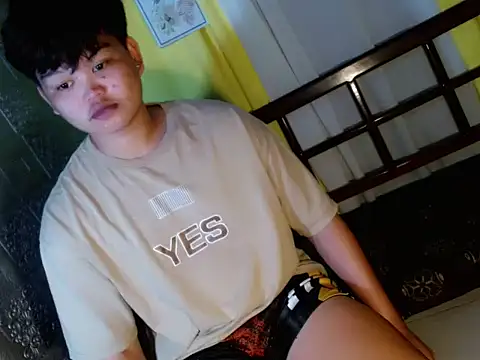 Reynelcock online show from November 19, 4:45 am