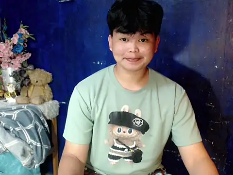 Reynelcock online show from December 21, 4:41 pm