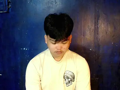 Reynelcock online show from November 27, 5:35 pm