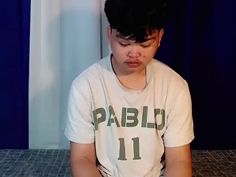 Reynelcock online show from November 7, 1:32 am