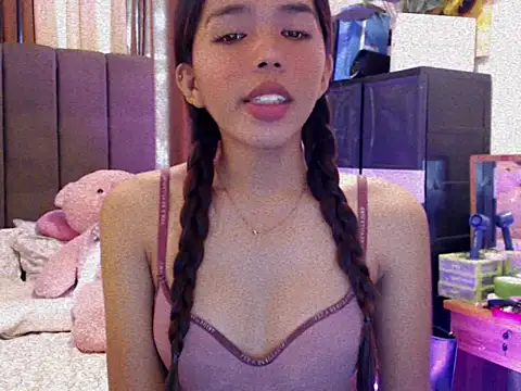 urswtasian chesca online show from September 26, 11:44 pm