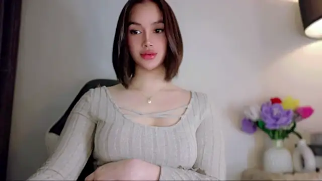 Snapshot of anna_lala7 chatting on June 11, 10:56 am anna lala7 online show from June 11, 10:56 am