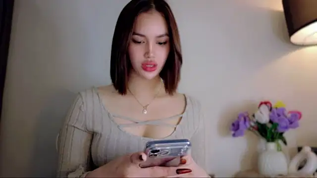 Snapshot of anna_lala7 chatting on June 26, 12:05 am anna lala7 online show from June 26, 12:05 am