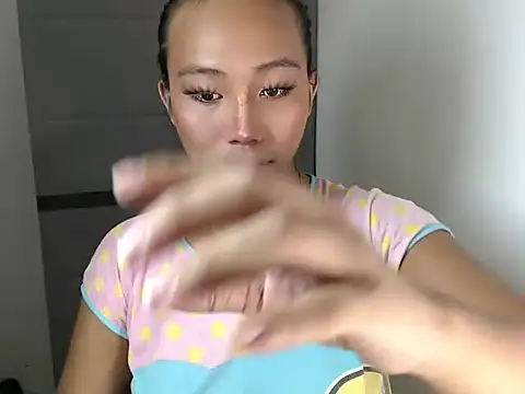 sweetiie caren online show from March 24, 3:34 pm