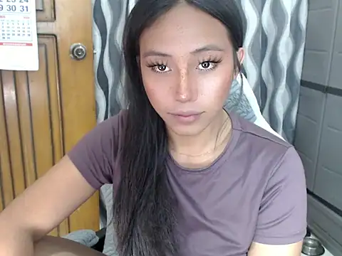 sweetiie caren online show from April 6, 3:02 am