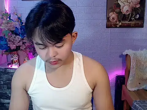 urguy toshi online show from July 4, 1:37 pm