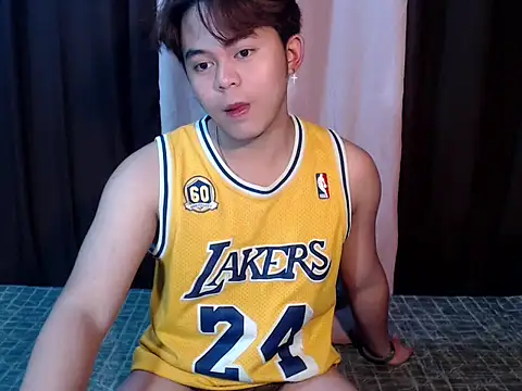 urguy toshi online show from April 1, 10:28 pm