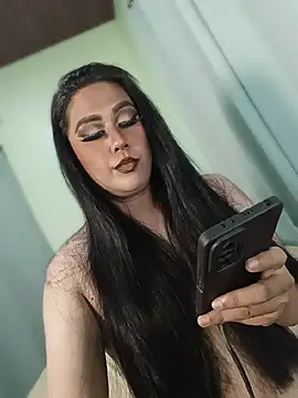 Snapshot of mistress_loy chatting on June 19, 5:46 am mistress loy online show from June 19, 5:46 am