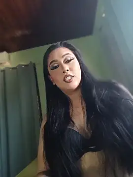 Snapshot of mistress_loy chatting on June 11, 3:14 am mistress loy online show from June 11, 3:14 am