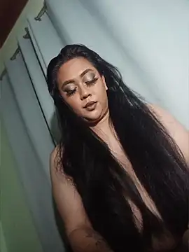 Snapshot of mistress_loy chatting on June 11, 3:31 pm mistress loy online show from June 11, 3:31 pm
