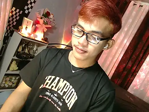 Snapshot of urhot_chany chatting on June 21, 5:08 pm urhot chany online show from June 21, 5:08 pm