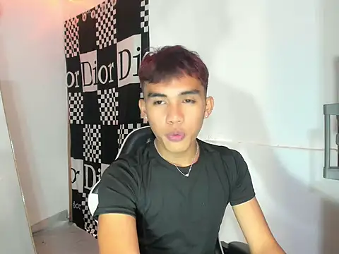 Snapshot of urhot_chany chatting on June 1, 6:24 am urhot chany online show from June 1, 6:24 am