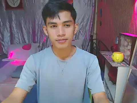 urhot chany online show from November 18, 4:21 pm