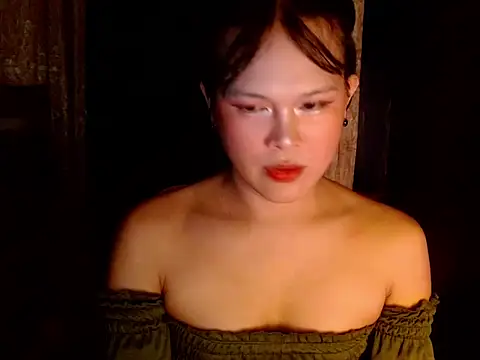 sexy petite143 online show from February 7, 7:05 am