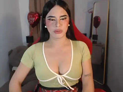 RebeccaTs online show from April 14, 10:31 am