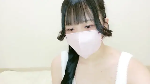 karen-chan online show from March 7, 10:32 am