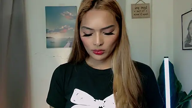 Wena Larson88 online show from September 18, 9:12 am