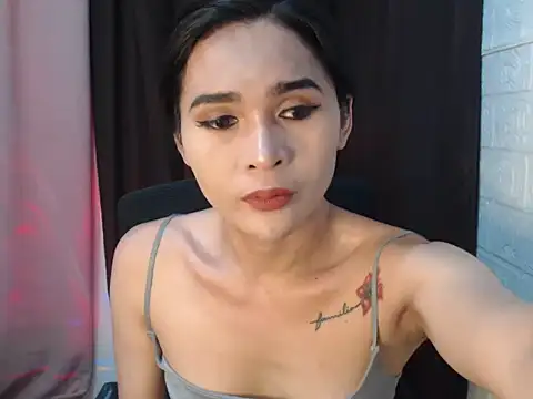 sweetsasha68 online show from June 20, 12:43 pm