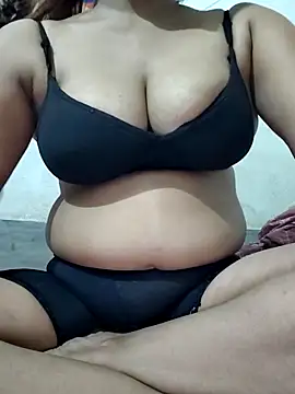 Snapshot of HOTT_SHANAYA chatting on September 8, 4:39 pm HOTT SHANAYA online show from September 8, 4:39 pm