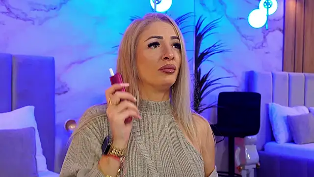 Izabellle02 online show from March 4, 5:04 am