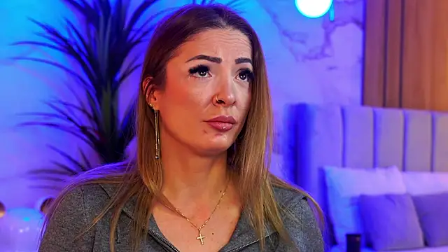 Izabellle02 online show from December 23, 6:34 am