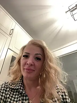 Izabellle02 online show from March 8, 10:24 pm