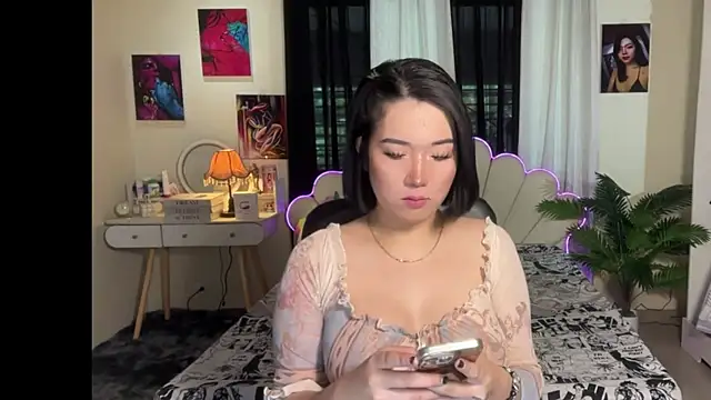 KateMadness online show from April 8, 3:08 am