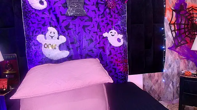 wensheng  online show from October 11, 7:15 pm