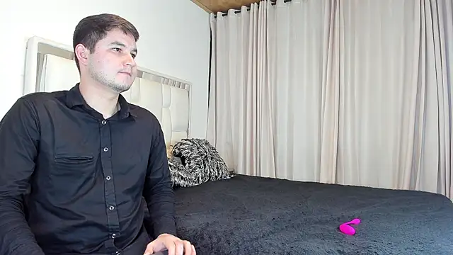 CameronyMartinn online show from May 28, 1:13 am