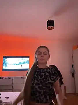 YoungLeo2006 online show from September 18, 9:29 pm